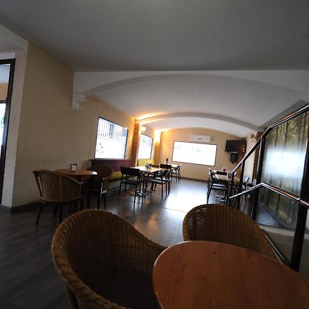 Hotel Montearoma Valverde del Camino Exterior photo